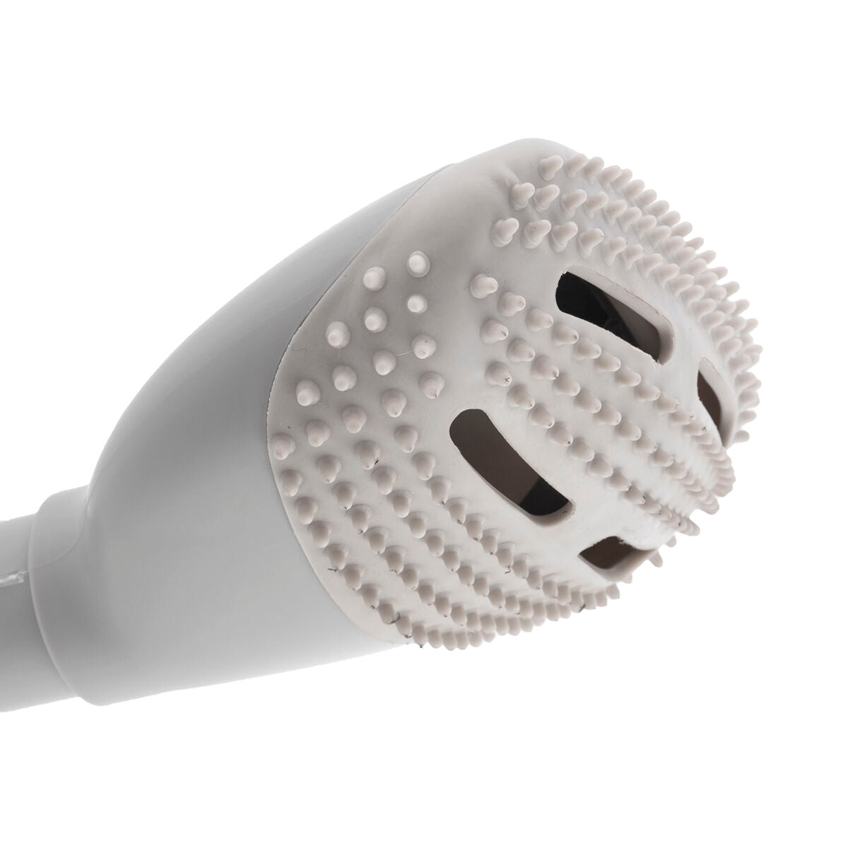 Adaptateur universel de la brosse aspirateur sur fond blanc